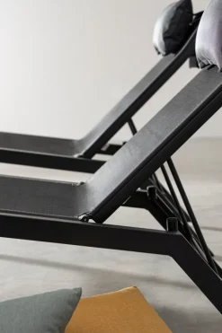 Bizzotto CHAISE LONGUE IN ALLUMINIO ANTRACITE JX55 - KRION