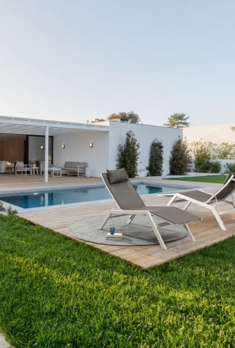 New Bizzotto CHAISE LONGUE IN ALLUMINIO BIANCO JX11 - KRION