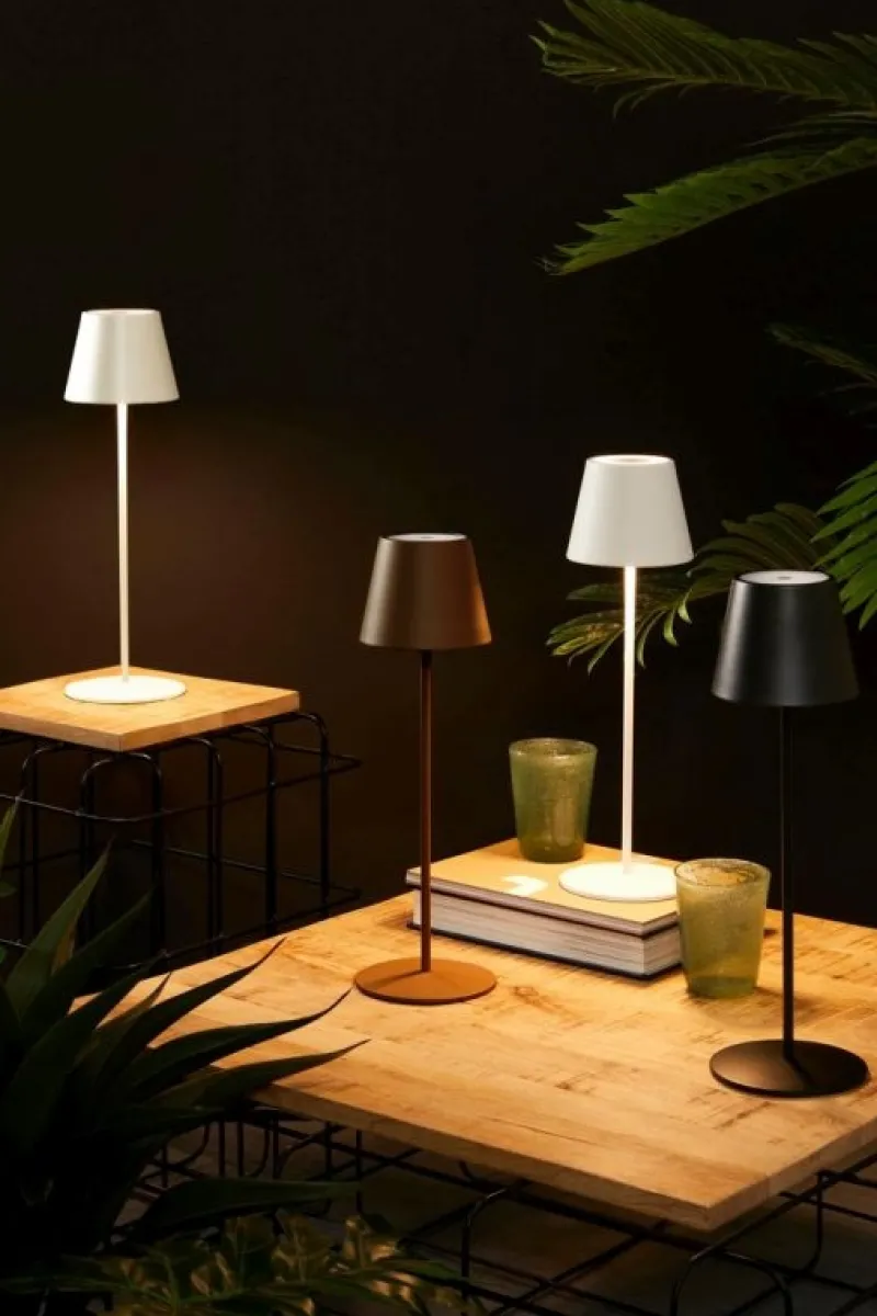 Hot Bizzotto LAMPADA TAV. LED ETNA NERO H38