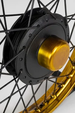 Outlet Bizzotto TAVOLINO IN LEGNO - ROAD